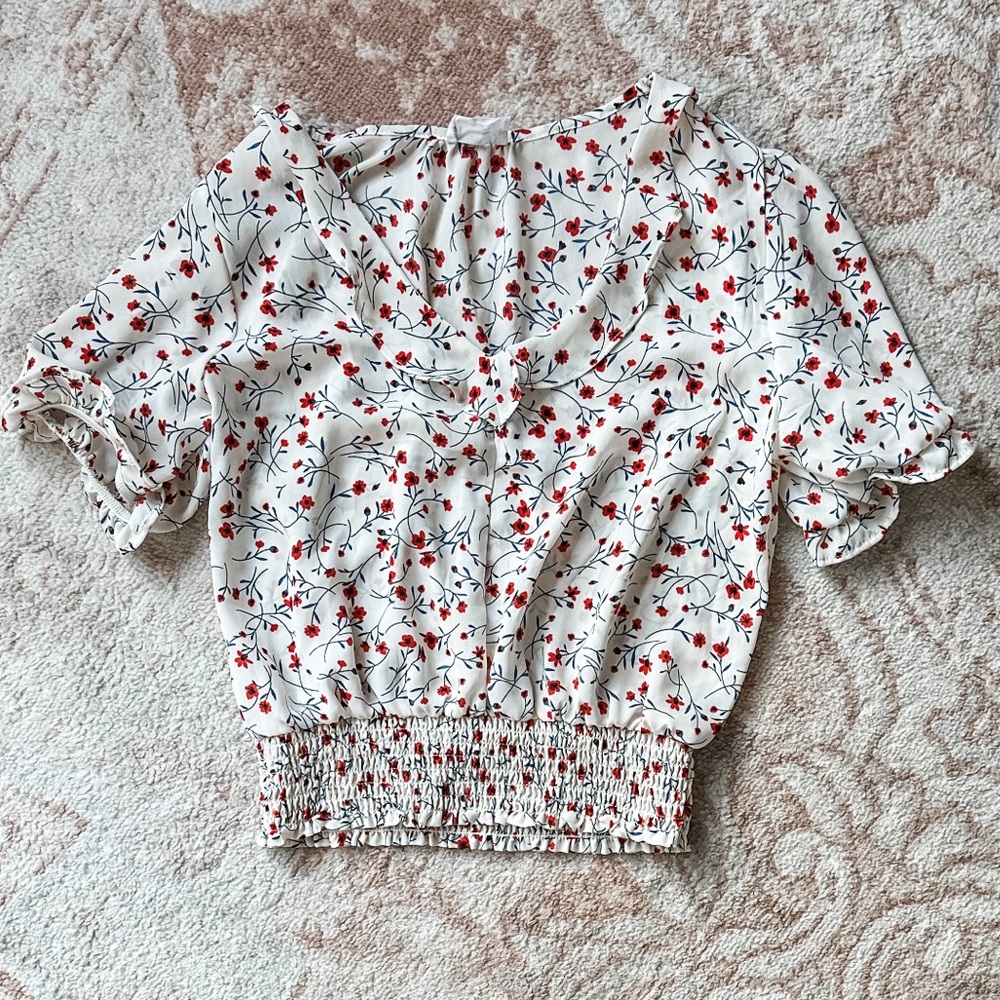 Women’s Floral Print Ruffle Sleeve Top